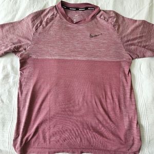 Nike T-shirt
